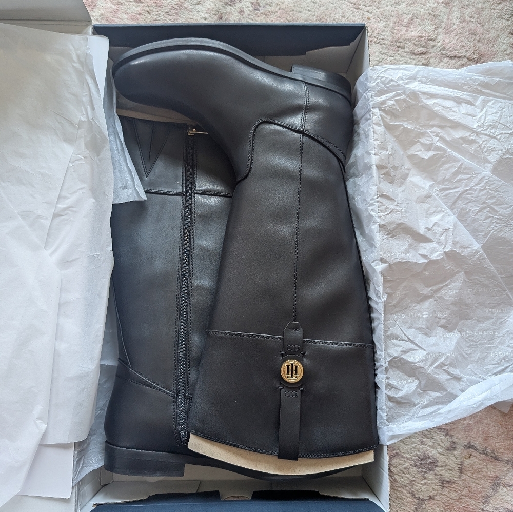 Tommy Hilfiger Women's Shano Boot